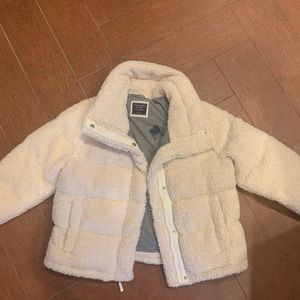 Abercrombie Ivory Mini Sherpa Fleece Puffer Jacket